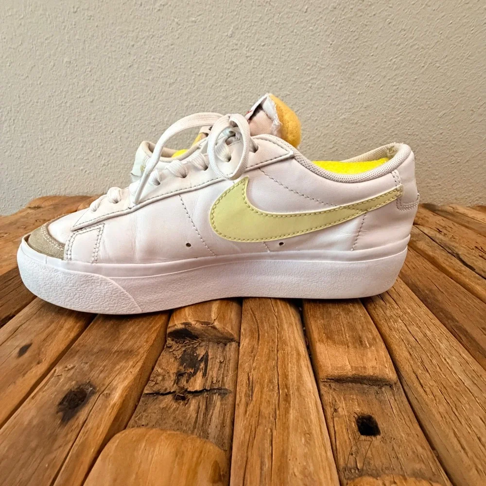 Nike Blazer Low Platform White Lemon Venom Womens Sneakers DJ0292-115 Size 8.5